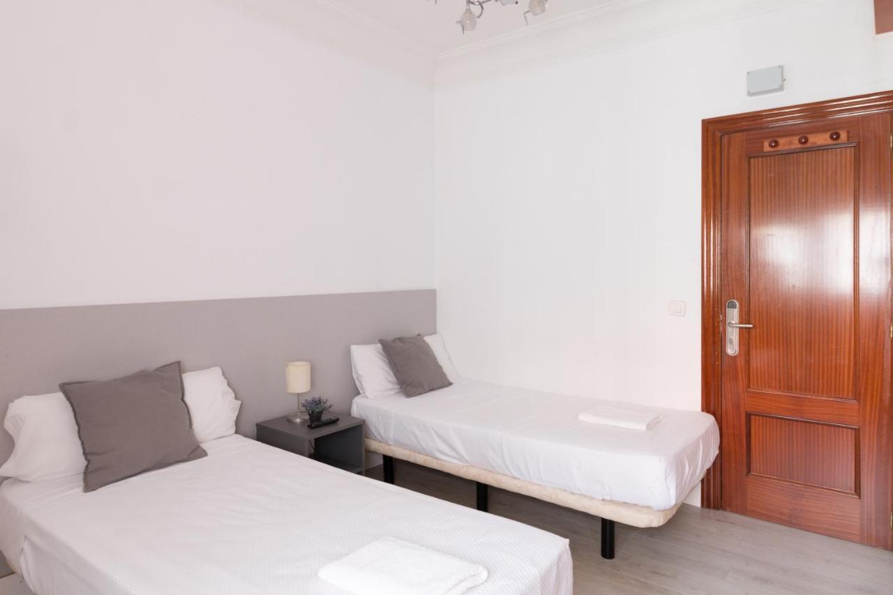 Pension Arias Bilbao Luaran gambar