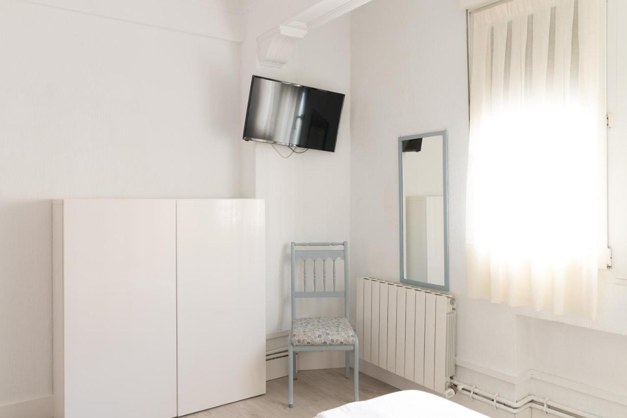 Pension Arias Bilbao Luaran gambar